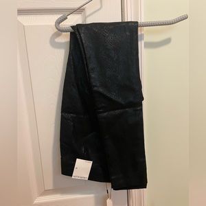 NWT Calvin Klein Black Leather Snake Print Legging Pants - Size XS